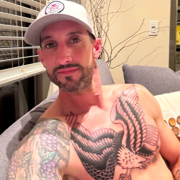 Meet your Posher, Nick - Picture 2 of 2